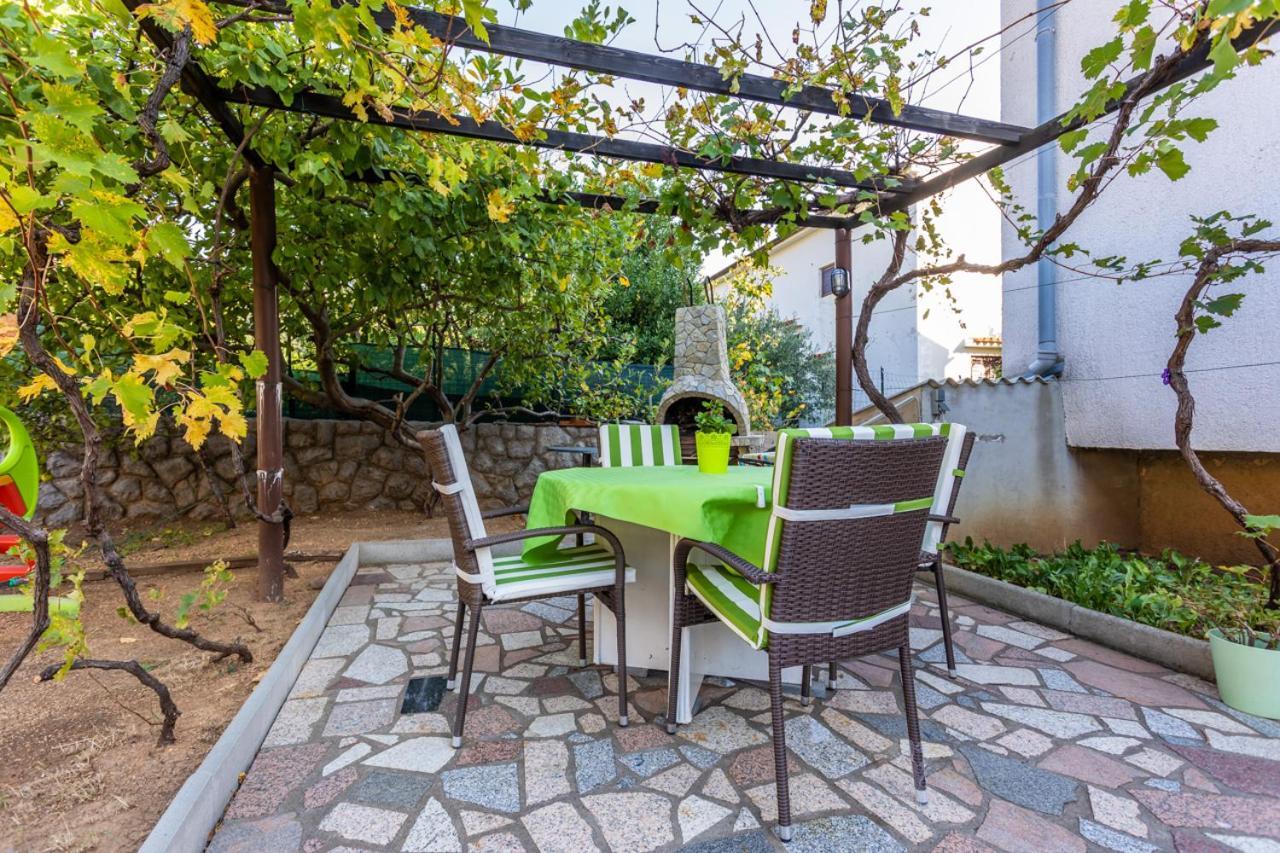 Apartmani Velnic 2 Baska  Luaran gambar